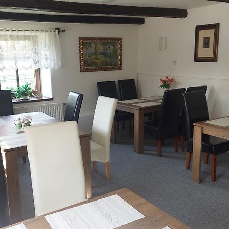 Penzion A Restaurace U Strnada Klatovy Extérieur photo